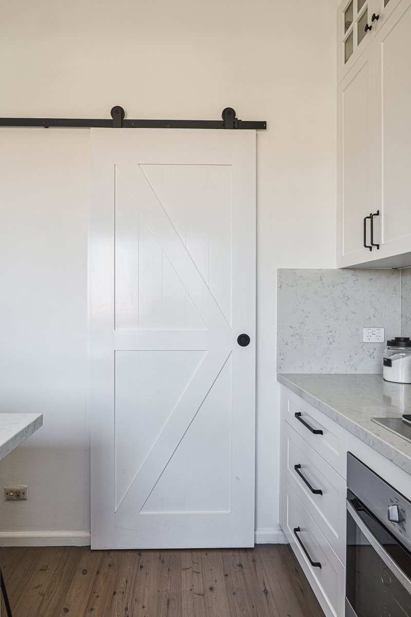 Kitchen butler's barn door