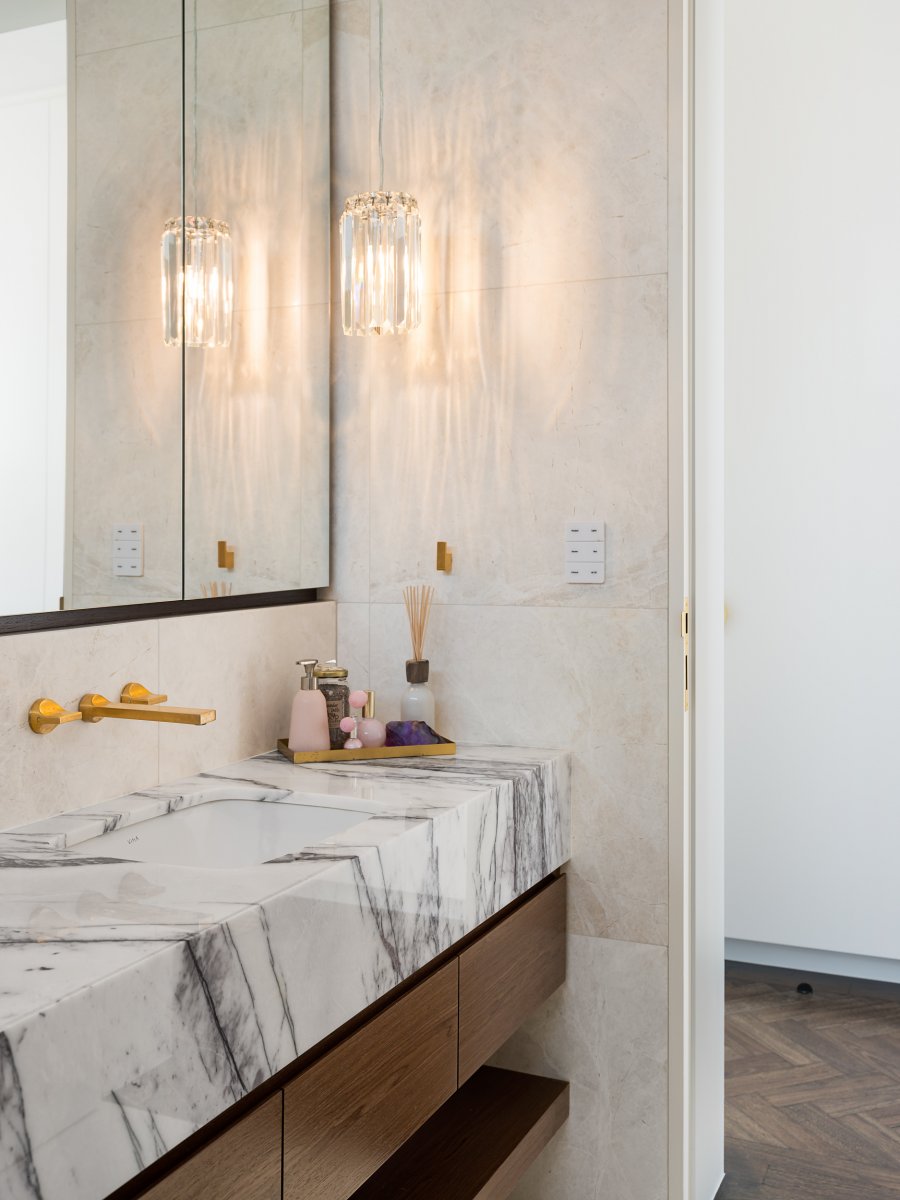 bathroom vanity