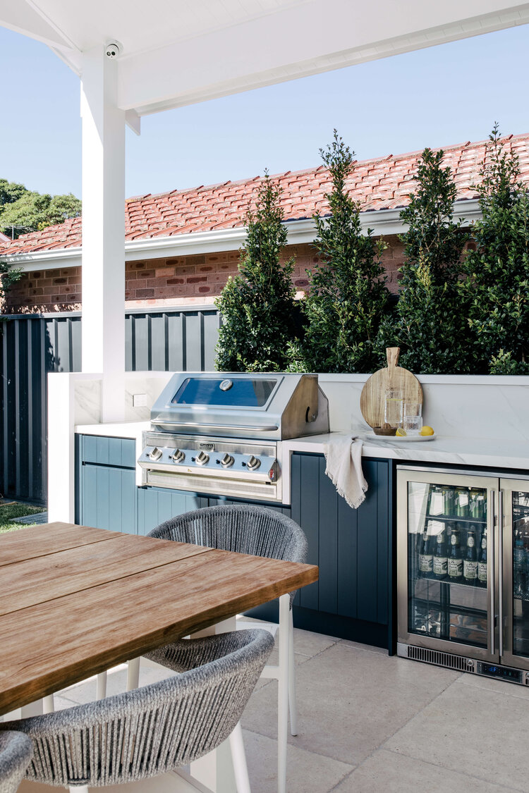 Hamptons style outdoor kitchen