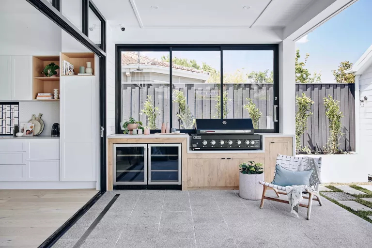 Outdoor alfresco kitchen